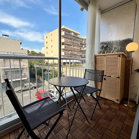 Beautiful Beaches Within A 5 Minute Walk Appartement *